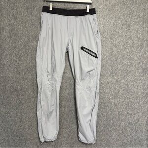 Lululemon Mens Joggers Sweatpants Gray RN 106259 CA 35801  size E 4